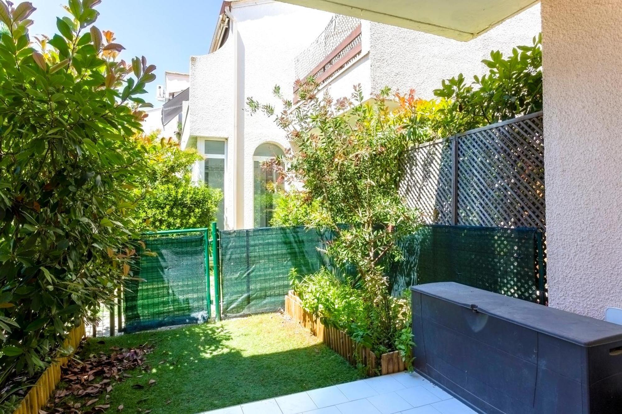 40m2 Cosy Avec Piscine, Clim, Parking Prive Ferienhaus